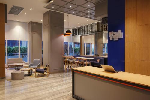 홀리데이 인 익스프레스 구루그람 섹터 50 바이 IHG - 숙소 외관