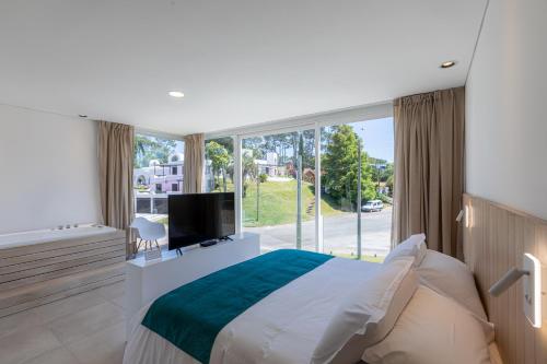 303907740 Live Hotel Boutique (Adults only)