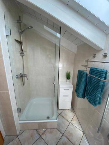 Baie, Ferienwohnung Juliane in Holzkirchen