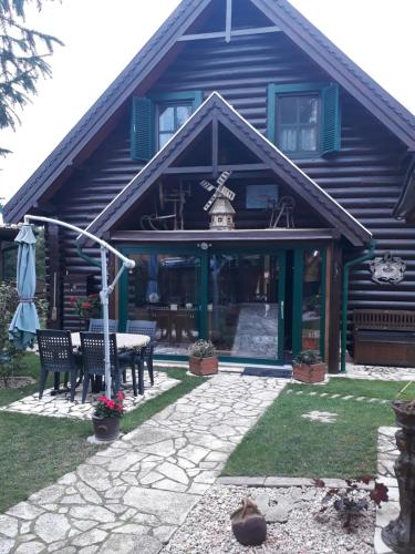 . Meseház Apartman