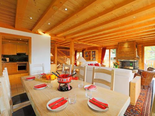 Chalet Khamariah by Interhome