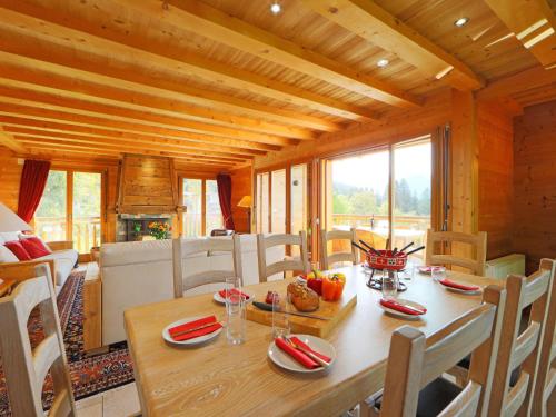 Chalet Khamariah by Interhome