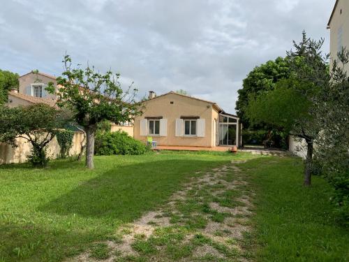 Maison au Partage des eaux gîte à louer Saumane Provence Country Club