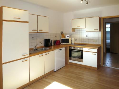 Apartment Freisinger-2 by Interhome in Zachenberg