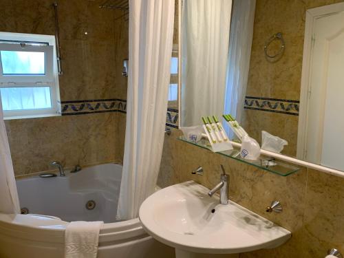 Hotel Paraíso Del Mar - image 3
