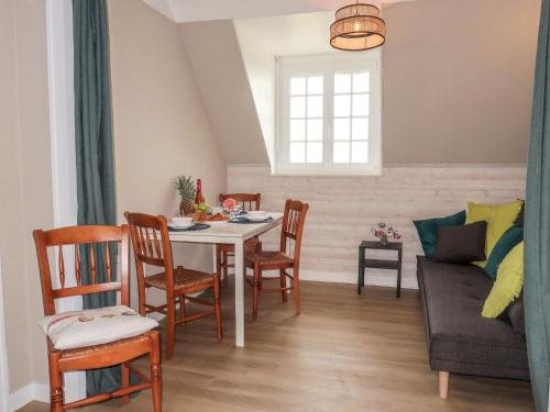 Holiday Home Les Hortensias by Interhome in Plogastel-Saint-Germain