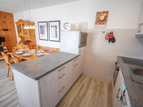 Apartment Les Bouillets by Interhome