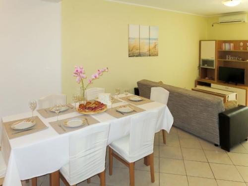 Apartment Toni-2 by Interhome in Grebaštica