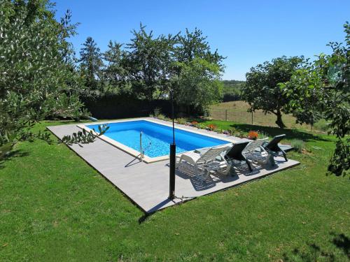  Holiday Home Roko - ROJ408 in 52341 Žminj