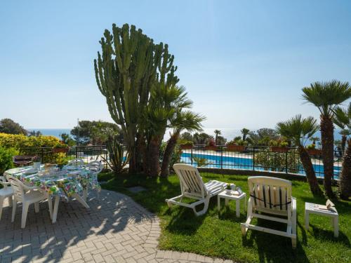  Apartment Le Margherita - SLR266 by Interhome, Ferienwohnung in Costarainera