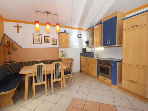  Apartment Christoph by Interhome in Stumm