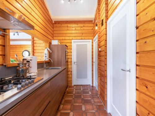 Holiday Home Rusthoeve 28 by Interhome in Sint Maartensvlotbrug