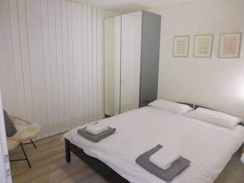  Apartment Barzettes-Vacances B-10 by Interhome in Vermala