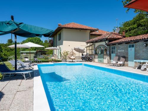  Holiday Home La Lepre Danzante by Interhome in 12050 Benevello