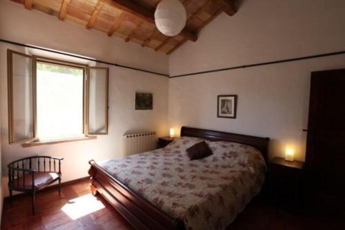 Guestroom, Family villa pool and country side views Italy in Ostra