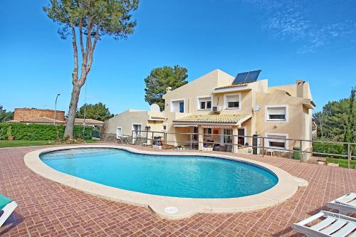 Stunning 4-Bed Villa in Santa Ponca w private pool gîte à louer El Toro