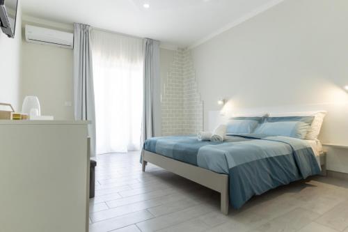 Teddu B&B Room Type - Deluxe Double Room with Sea View