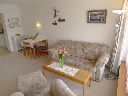  Apartment Promenade - Utoring-55 by Interhome in Arosa