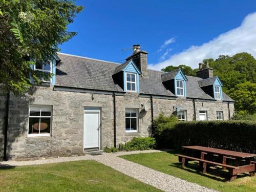 Burnside & Jocks Cottage on the Blarich Estate gîte à louer Glas-loch Mor