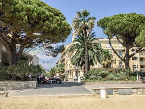 Apartment Les Sirènes by Interhome - Location saisonnière - Sainte-Maxime