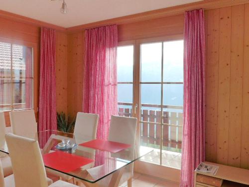 Apartment Berg-Seeblick by Interhome in เบอาเท็นแบร์ค