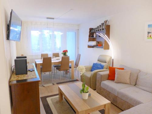 Apartment Barzettes-Vacances 553 - Entrée N- 14 by Interhome in Vermala, Schweiz