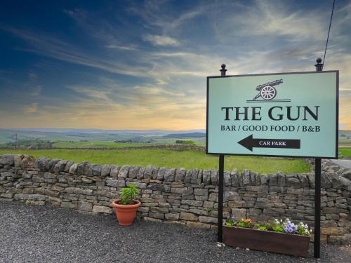 The Gun at Ridsdale - image 4