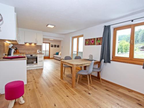 Apartment Renauer by Interhome in Mösern