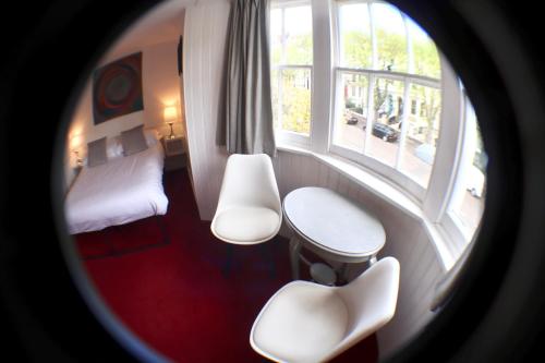 Colson House - image 2