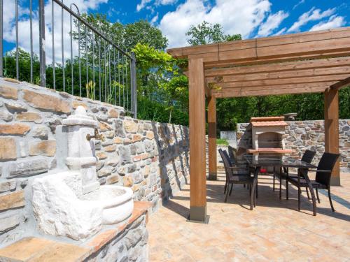 Holiday Home Cantiniere by Interhome in Tresana