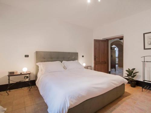 Holiday Home Cantiniere by Interhome in Tresana