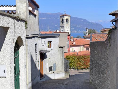  Holiday Home La mia Casetta by Interhome in Porto Valtravaglia