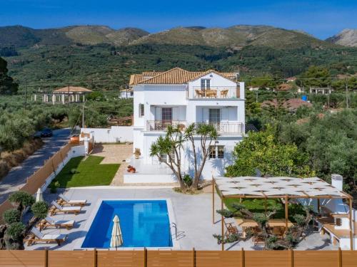  Villa Summer Breeze by Interhome in 29092 Vouyiáton