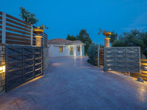 Villa Salvador gîte à louer Kólpos Laganá