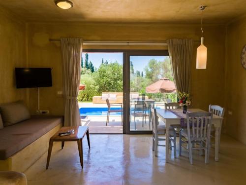  Villa Salvador in Svoronata