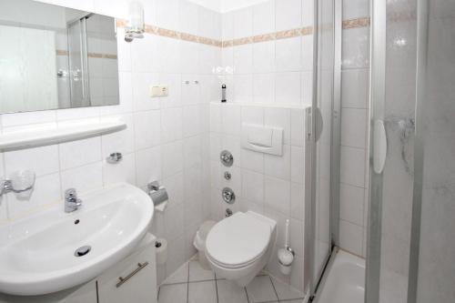 strandnah, mit Balkon und AHOI Erlebnisbad in Sellin gratis - Villa Strandmuschel FeWo 08, Göhren (foto 9)