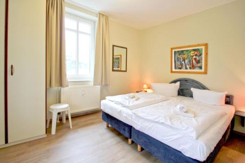 strandnah, mit Balkon und AHOI Erlebnisbad in Sellin gratis - Villa Strandmuschel FeWo 08, Göhren (foto 8)