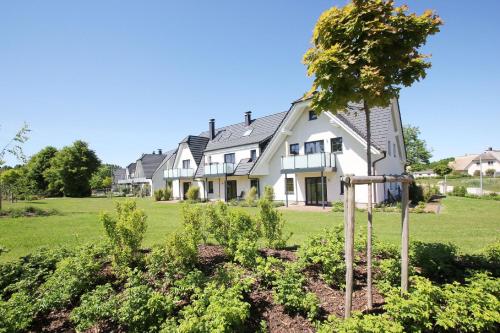 strandnahe FeWo mit Balkon, gratis Nutzung vom AHOI Erlebnisbad und Sauna in Sellin - Rex Rugia FeWo 14-6