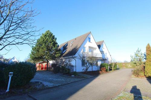 Ferienwohnung Morgensonne FeWo OG - Balkon 2.5km von Altenkirchen entfernt