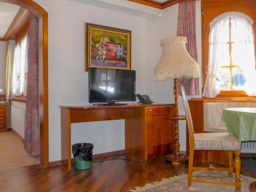 Apartment Haus Chatillon by Interhome, Zermatt (photo 8)