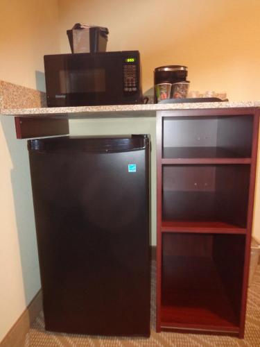 Cobblestone Inn & Suites - Marquette - image 36