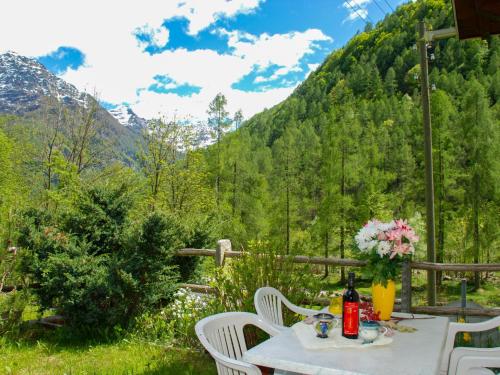 Apartment ai Casell by Interhome in Sonogno