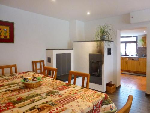 Holiday Home Schmetterlingsgarten by Interhome in Hufingen