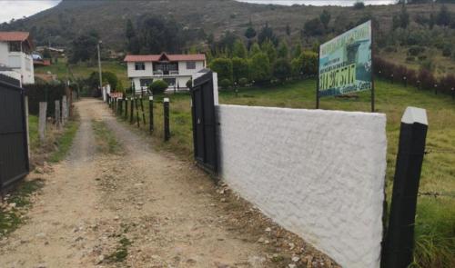 Hospedaje campestre LOS PINOS Guatavita