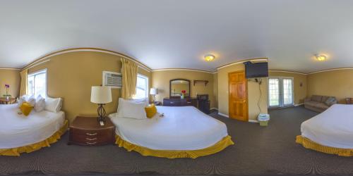 The Moulton Hotel