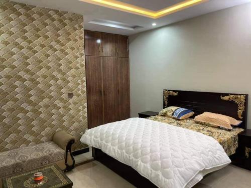 Dolphin Villa Family's Rooms with Free Ac