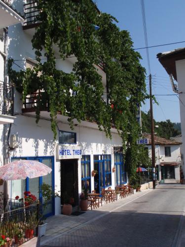 Hotel Theo