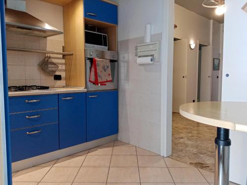 virtuve, BIKE HOUSE "silver" in Seriate