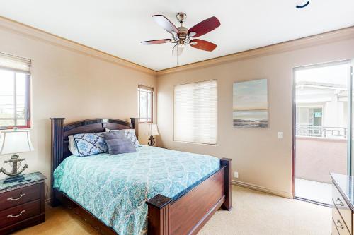 329 Oak Ave in Carlsbad, USA