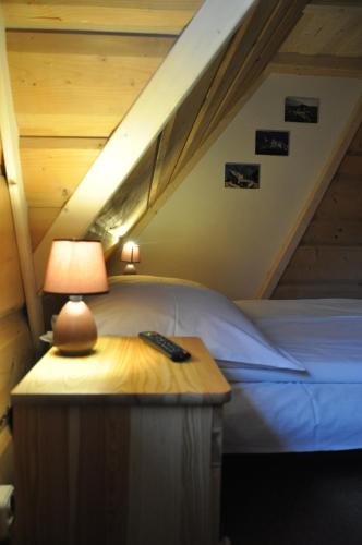 4 twin beds